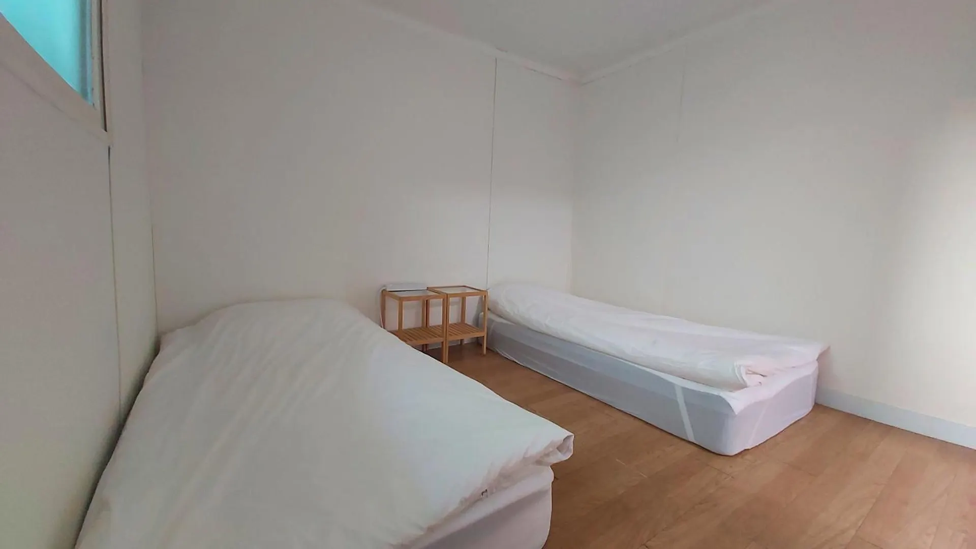Soul Station 3 Rooms 5 Beds 10M Walk From Seoul Station Jižní Korea